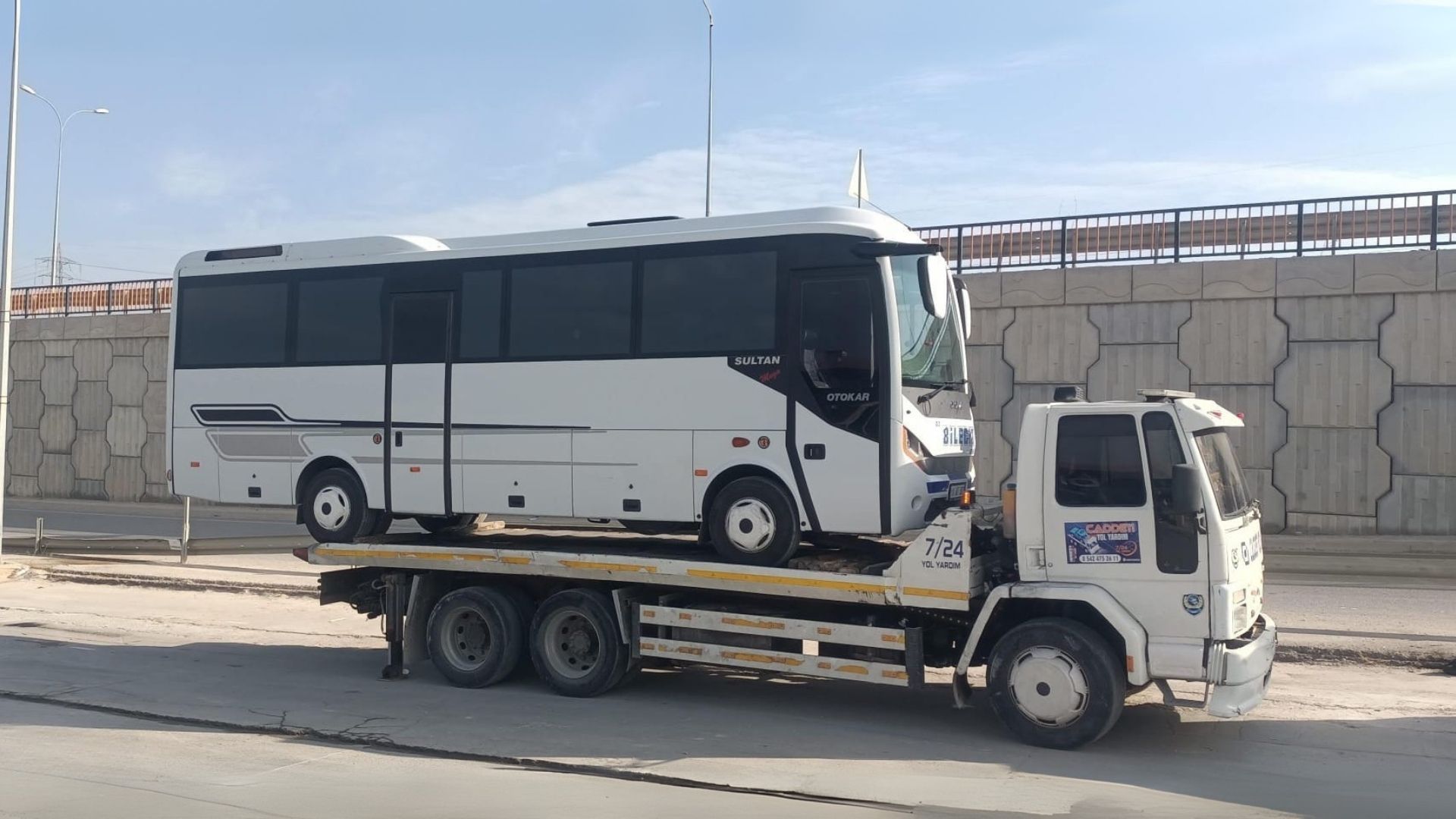 Cadde11 Oto Kurtarma ve Yol Yardım